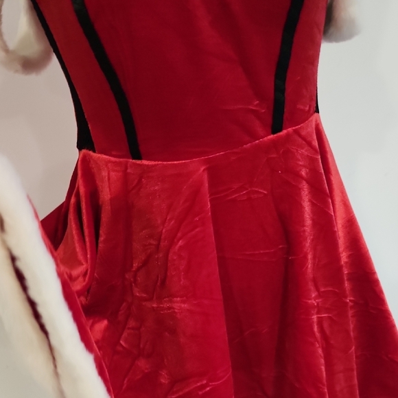 Red Velvet Christmas / Holiday / Santa Mini Dress Sz small - Picture 4 of 8